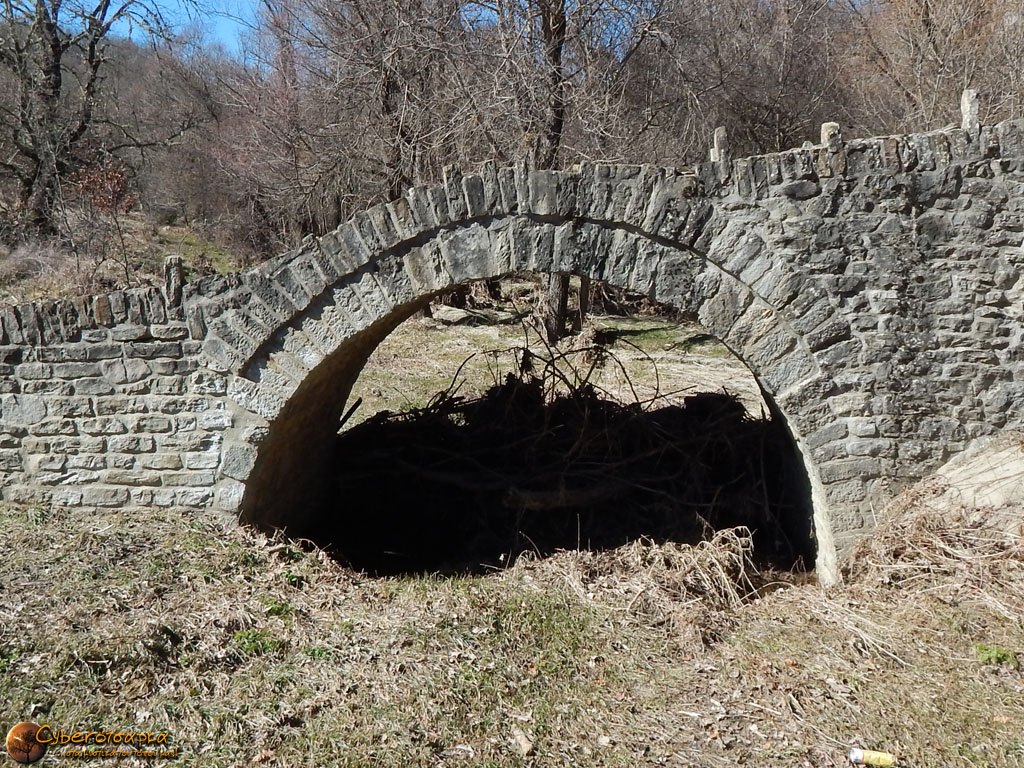 Πηγές και γεφύρια της Μόρφης — φωτογραφία 12